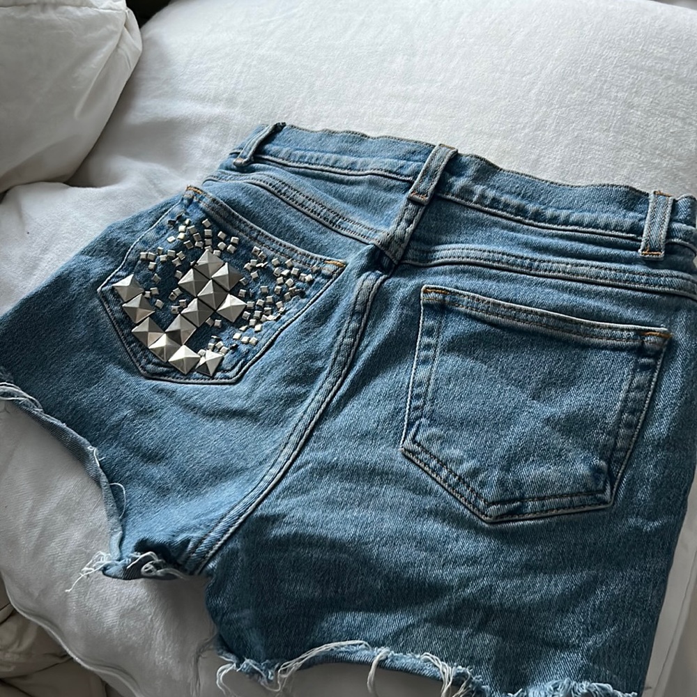 Style & Co Denim Studded Shorts Size 4 - Picture 5 of 5